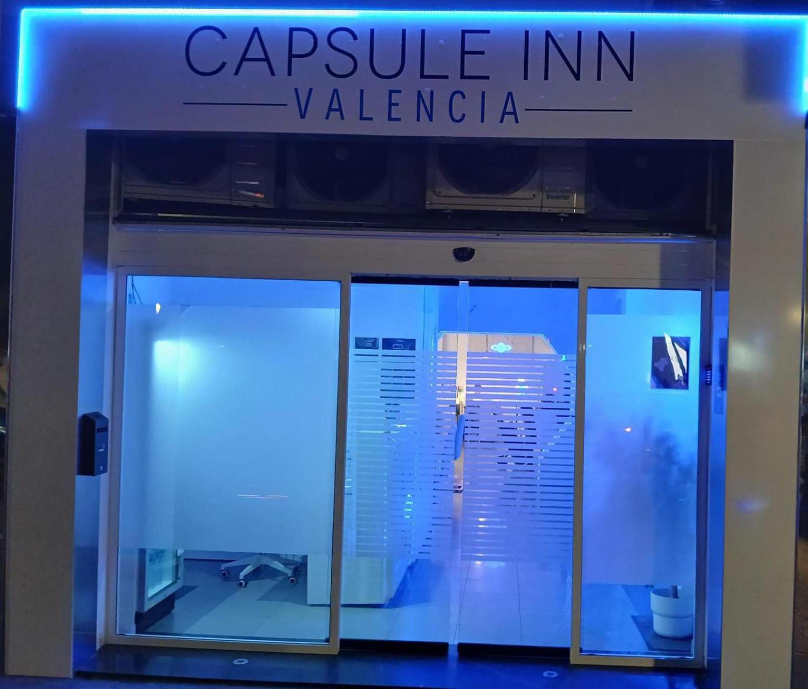 Capsule * Valence
